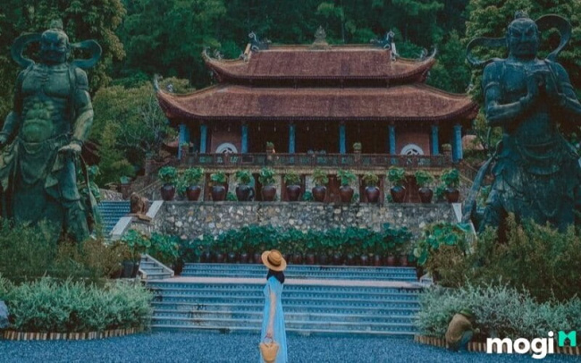 hoà mình với vẻ đẹp yên bình tại chùa địa tạng phi lai tự nổi tiếng tại hà nam