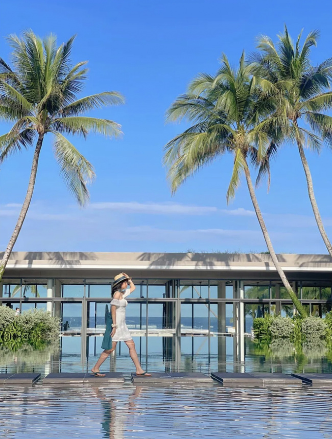 foreign tourism, foreign tourists, natural beauty, phu quoc, rainforest, resorts, sound of waves, tourists, take a look at the new resorts that are extremely close to nature in phu quoc, even guests are fascinated
