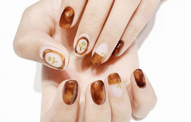 nail đẹp, 10 mẫu móng tay màu nâu sữa, nâu tây, nâu cà phê cực xịn cho bạn gái