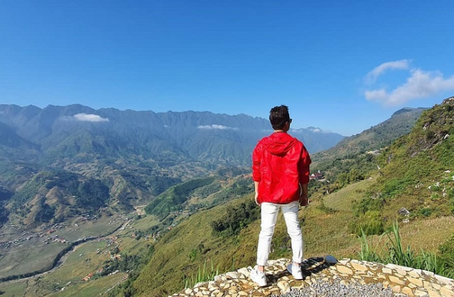 beautiful village, rock cave version, sapa destination, sapa travel experience, tourist attractions in lao cai, tourist places in sapa, sapa rock cave village – where just one hand is needed to touch the clouds 
