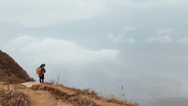 beautiful village, rock cave version, sapa destination, sapa travel experience, tourist attractions in lao cai, tourist places in sapa, sapa rock cave village – where just one hand is needed to touch the clouds 