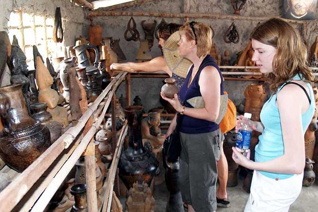 khám phá hương canh ngôi làng làm gốm hơn 300 năm