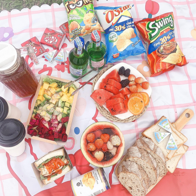 review địa điểm picnic cuối tuần tại hồ điều hòa - hà nội