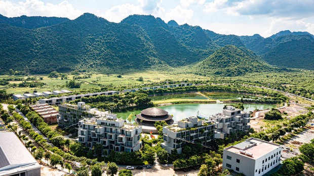 convention center, national identity, resort, resort in ninh binh, tourist area, resort in ninh binh: holy “bamboo” in the middle of the mountains and forests, with the largest bamboo house in southeast asia