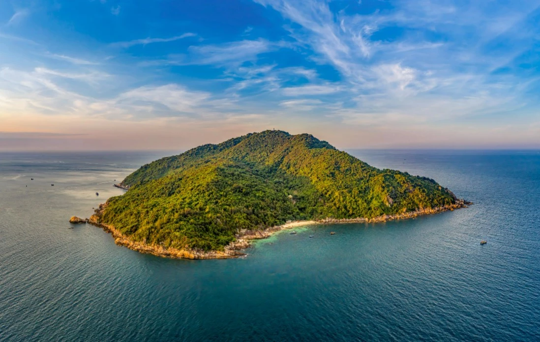 Khám phá Sơn Chà, hòn đảo hoang sơ dưới chân đèo Hải Vân