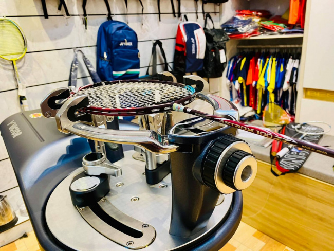 cửa hàng bán và đan vợt cầu lông uy tín chất lượng ở phan thiết - vnb tp. phan thiết