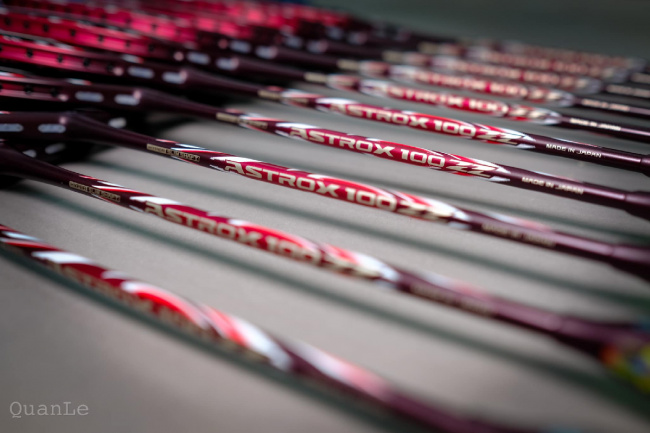 những mẫu vợt cầu lông đánh đơn nổi bật nhất trên thị trường