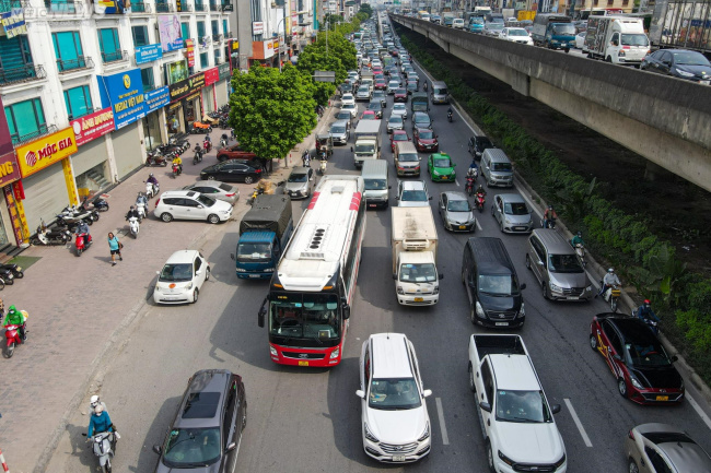 congestion, holiday, homecoming holiday, prolonged congestion, ring 3, travel, underground water bus station, people flock for the holidays, and the gateways of hanoi and ho chi minh city are stuck for a long time