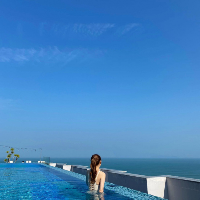 5 khách sạn đà nẵng có hồ bơi trên cao cực “chill”