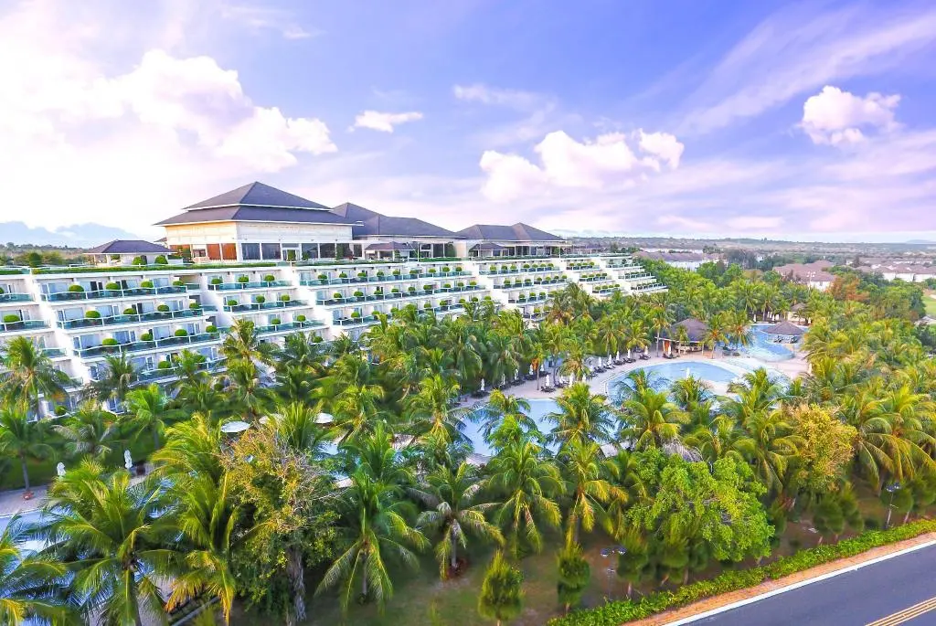 Top 3 resort 5 sao hàng đầu tại Mũi Né, Bình Thuận