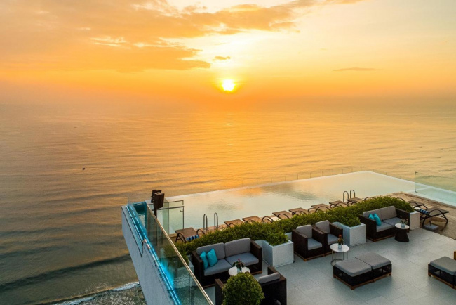5-star hotel, da nang city, danang tourism, luxury design, 5-star hotel but “price is only 1 star” is praised by international newspapers: splendid beauty on the beach