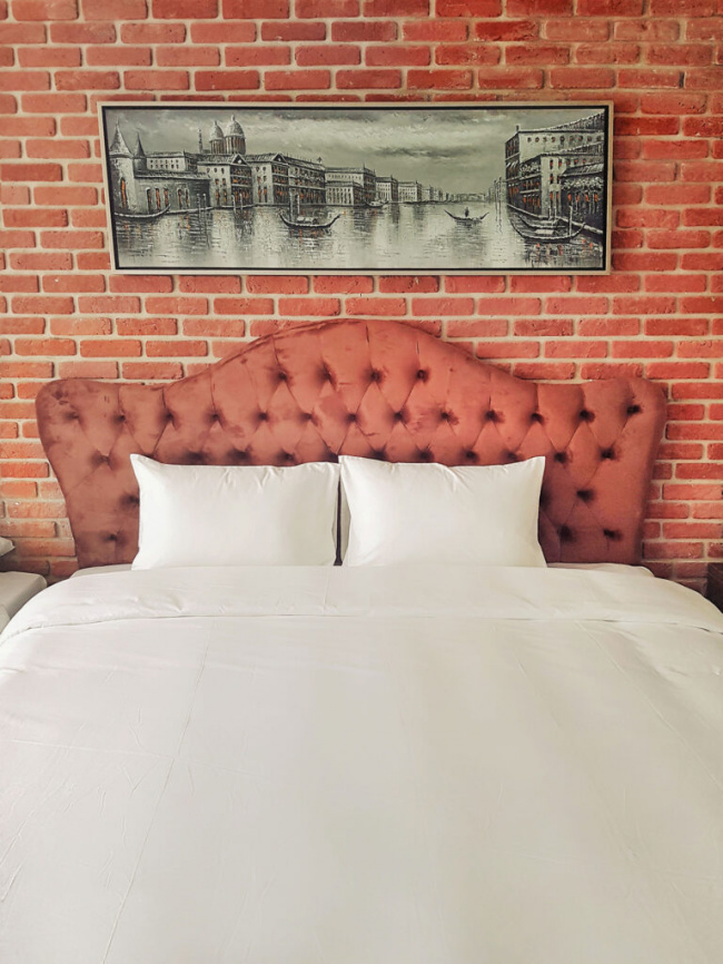 the marron hotel – khách sạn nằm ven biển sầm sơn