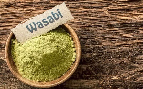 wasabi khác gì với mù tạt? cách phân biệt wasabi giả?