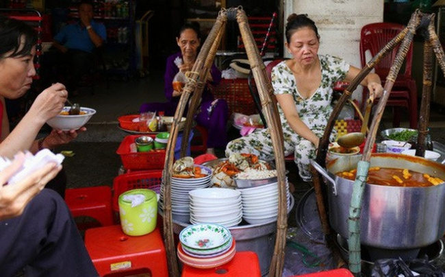 foreign tourists, tourist attractions, tours, vietnamese streets, in the eyes of foreign tourists, these are things that can only be found on the streets of vietnam