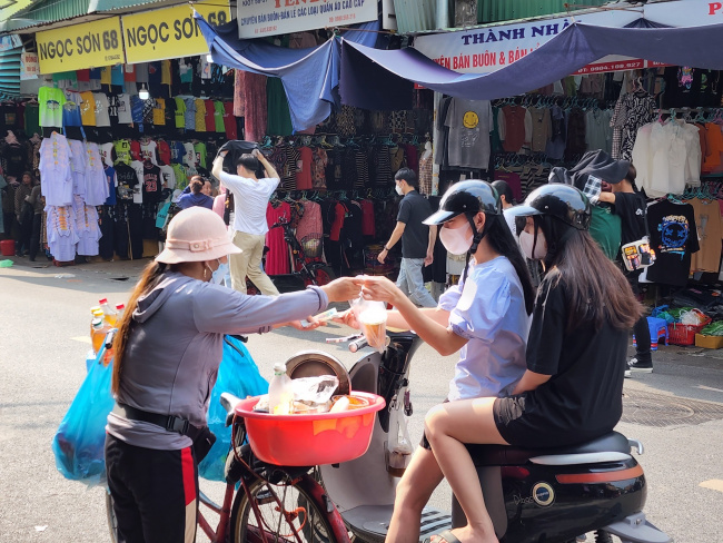 crab cakes, filtered cake, hai phong people, optional membership, specialty dishes, spicy bread, the cake filter cake market do, hai phong 3 hours sold out 10,000 units