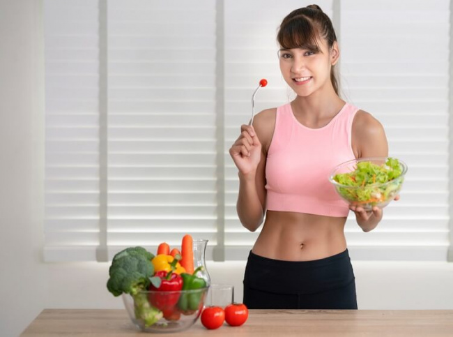 chế độ ăn giảm cân, thực đơn giảm cân, thực đơn tăng cơ, ăn uống thế nào cho thực đơn tăng cơ giảm mỡ cho nữ tập gym?