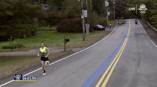 tin tức chạy bộ, runner vô danh khiến các vđv boston marathon thấy choáng khi dẫn đầu 33km liên tục