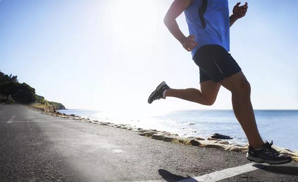 kiến thức chạy bộ, 10 bước để có tư thế chạy bộ đúng chuẩn cho người mới