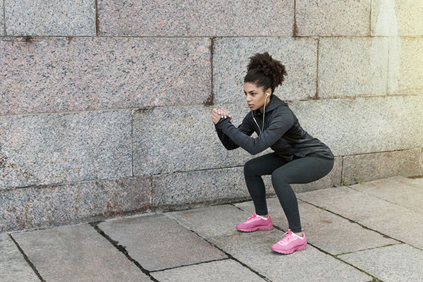 chạy bộ giảm cân, tại sao đào tạo sức mạnh (strength training) quan trọng với người chạy