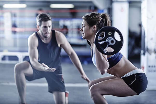bài tập gym, kiến thức chạy bộ, kiến thức thể hình, squat, 3 lợi ích của bài tập squat dành cho người chạy bộ