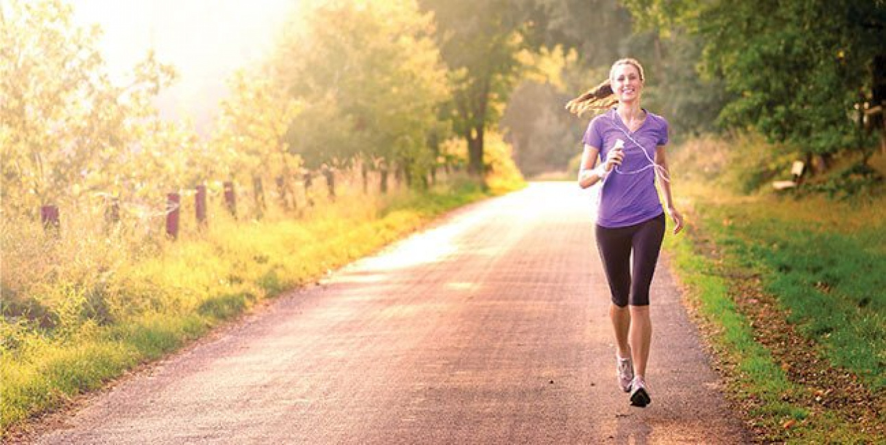 kiến thức chạy bộ, cách luyên tập chạy bộ bằng cách tập trung vào 5 giác quan
