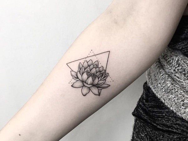 hình xăm hoa sen: ý nghĩa, tattoo hoa sen đẹp nhất