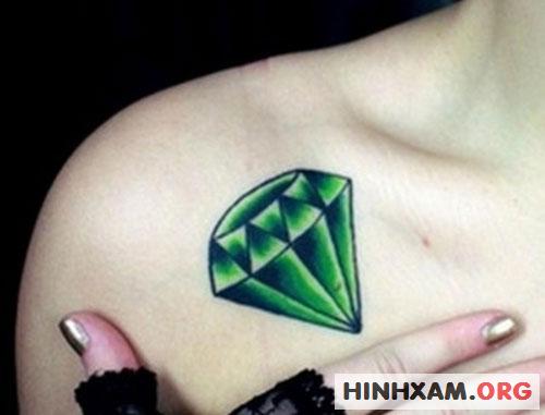 Hình xăm viên kim cương 3D ở chân... - Đỗ Nhân Tattoo Studio | Facebook