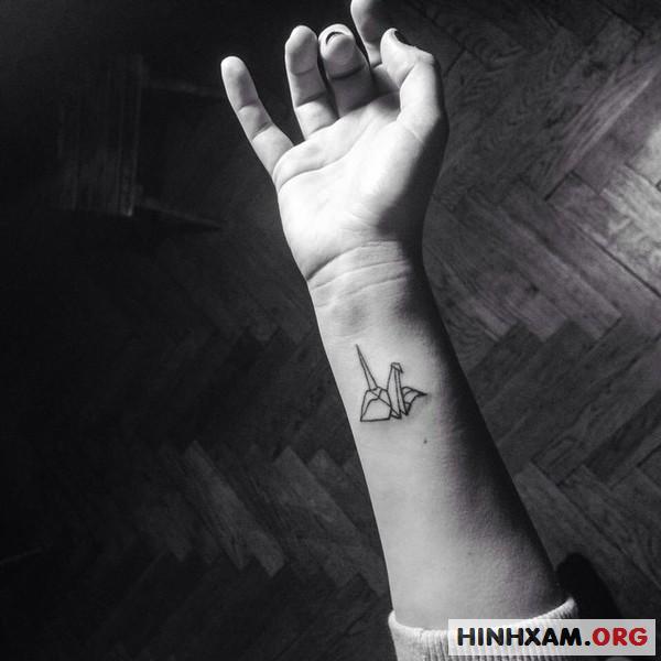 65 hình xăm hạc giấy hình xăm con voi theo nghệ thuật gấp giấy Origami   Tattoo designs Crane tattoo Small tattoos