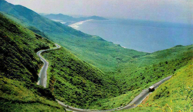 coastal road, da nang city, hai van pass, natural scenery, discovering the pass that reached the top of “the most beautiful coastal roads in the world”, what seemed strange turned out to be in a very familiar place!