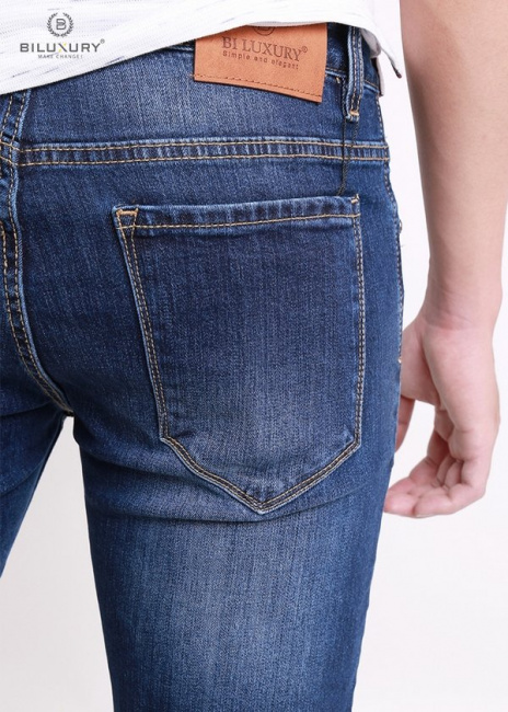 gợi ý 10 styles quần jean áo sơ mi nam bạn nên thử