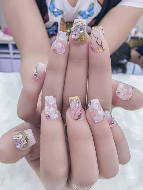 50+ mẫu nail đính đá đẹp nhất cho nàng thêm xinh