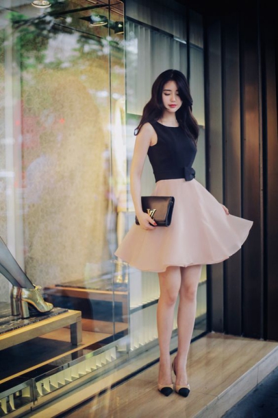 Sao Việt lăng xê mốt váy ngắn sexy