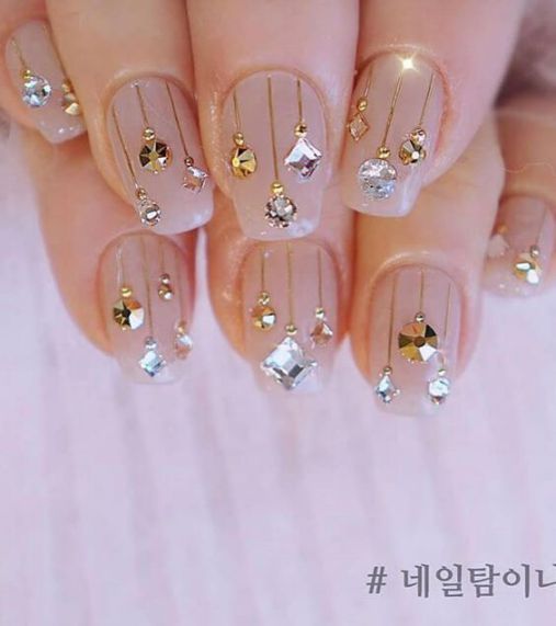 #35 mẫu nail xinh cực đẹp giúp nàng thu hút mọi ánh nhìn