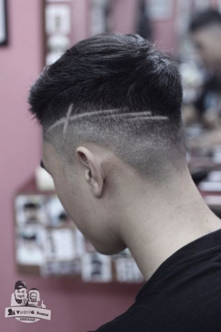 Trả lời @𝓜𝓲𝓷𝓱 𝓗𝓲𝓮𝓾 🥀 kẻ vạch tóc nam đơn giản #xuhuong #hot #... |  TikTok