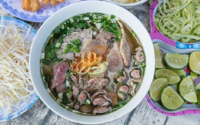 phở thìn 13 lò đúc, phở bắc 63, thương hiệu phở hà thành, quán phở 323, phở phú gia, phở 24, top 10 quán phở ngon nhất nên thử qua một lần khi du lịch tại đà nẵng