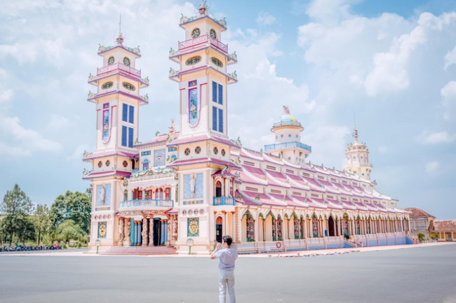 1 day 1 night, short trip, if you only have 1 day and 1 night to travel, you can visit these places right next to ho chi minh city