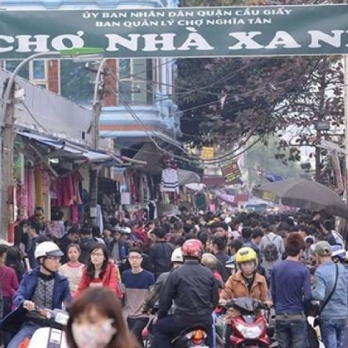 7 Khu chợ giá tốt nhất dành cho sinh viên tại Hà Nội