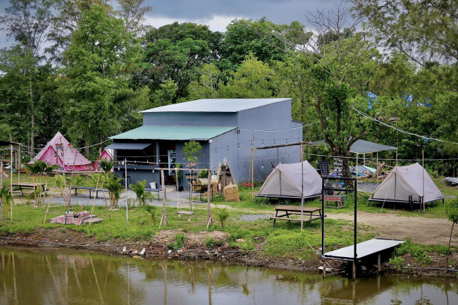 camping, can gio, picnic, playing, relaxing, swimming, can gio campsite is famous for people in ho chi minh city because of its many fun and relaxing activities