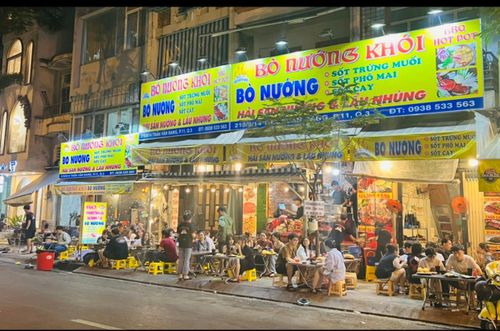 “BÒ NƯỚNG KHÓI” đông khách nhất Sài Gòn nay đã có thêm các món ốc đồng giá 50k
