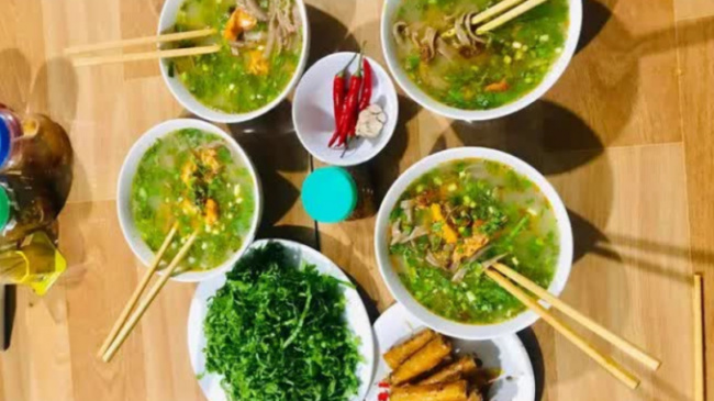 bedside porridge, food, porridge soup, quang binh, snakehead fish porridge, specialty, in quang binh, there is porridge eaten with chopsticks – try it and you will know why!