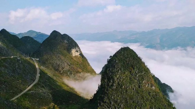 experience, ha giang, hunting clouds, passion, young, challenging cloud hunting journey in ha giang, where young people break their limits to immerse themselves in a fairyland