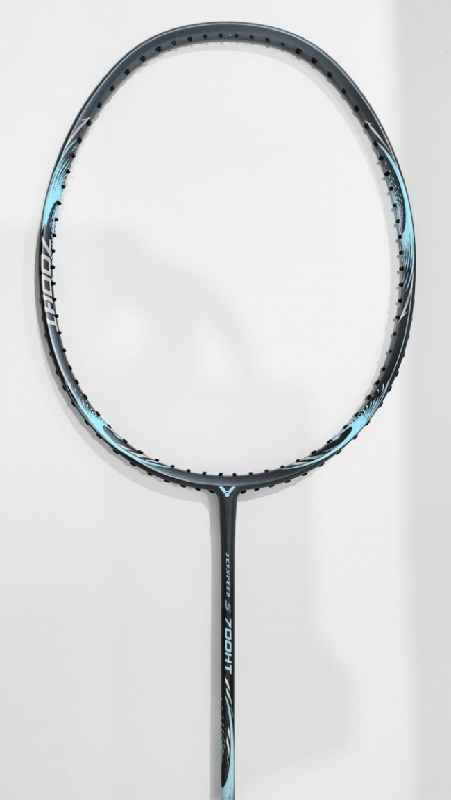những mẫu vợt cầu lông tầm giá 1.5 triệu đến từ hãng victor đáng mua nhất