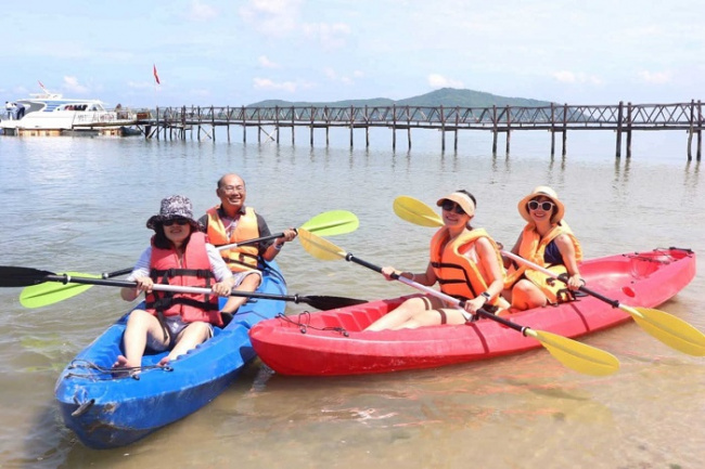 the gloves of vung tau, vung tau destination, vung tau fishing village, experience going to go gang rafting village in vung tau in detail