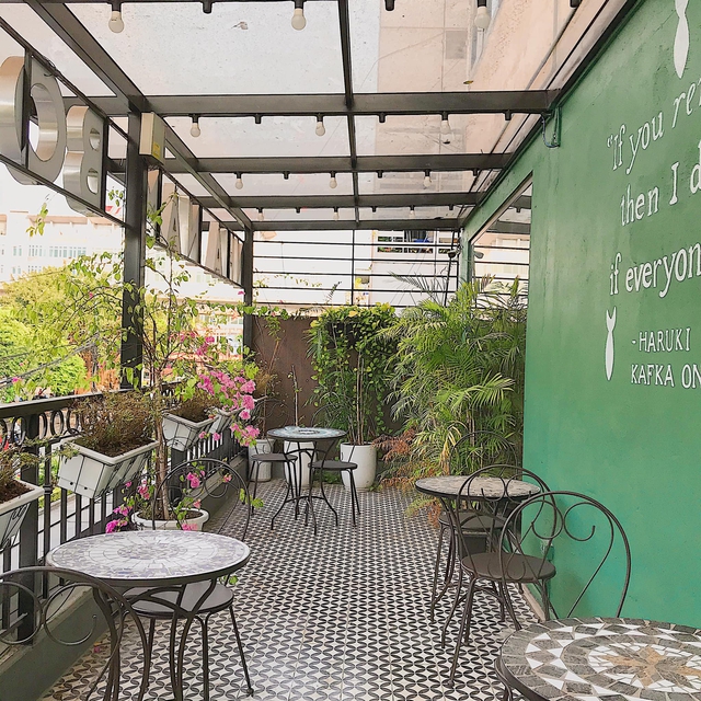 book cafe, cafe, motivation, music, office, quiet, work, cafes that “motivate” hanoi office workers to work productively all-day