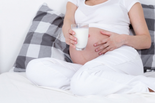 8 loại sữa tốt cho bà bầu trong 3 tháng cuối thai kỳ