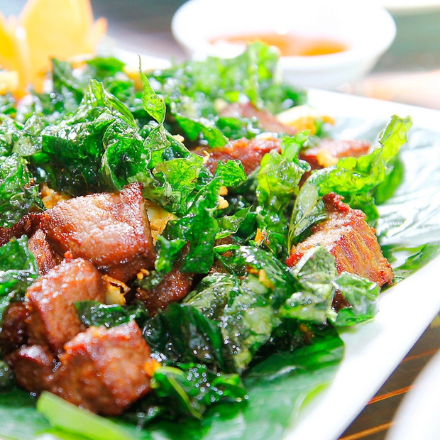 a specialty, buffalo meat with smooth leaves, buffalo meat with leaves – a rustic specialty that is famous near and far of the quang tri people