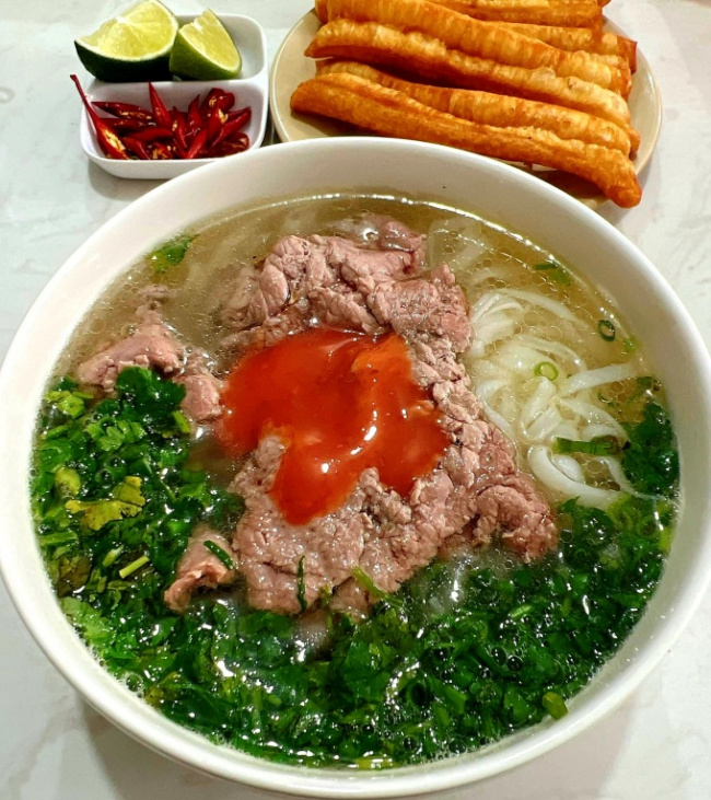 broken rice, duck rice soup, frog porridge, ho chi minh city tourism, night food, noodles, saigon cuisine, seven familiar night dishes in saigon