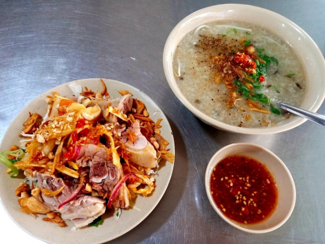 broken rice, duck rice soup, frog porridge, ho chi minh city tourism, night food, noodles, saigon cuisine, seven familiar night dishes in saigon