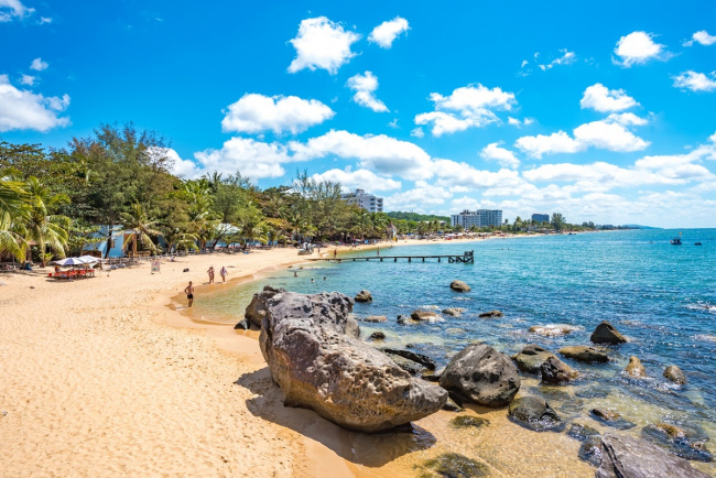 review bãi trường phú quốc – bãi biển dài nhất đảo ngọc