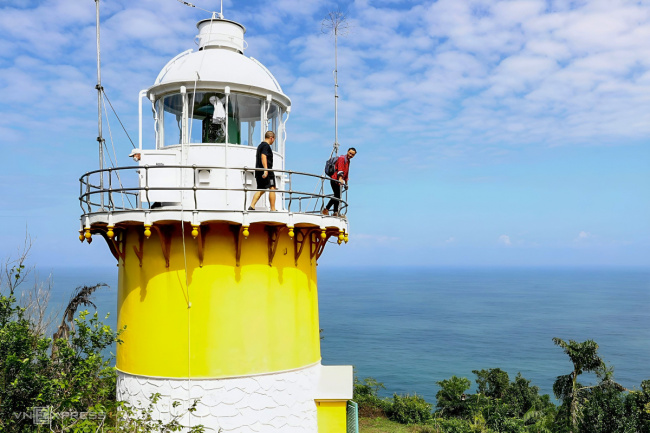 background, breaking news, đà nẵng, da nang tourism, people&039;s lives, 120-year-old lighthouse on son tra peninsula
